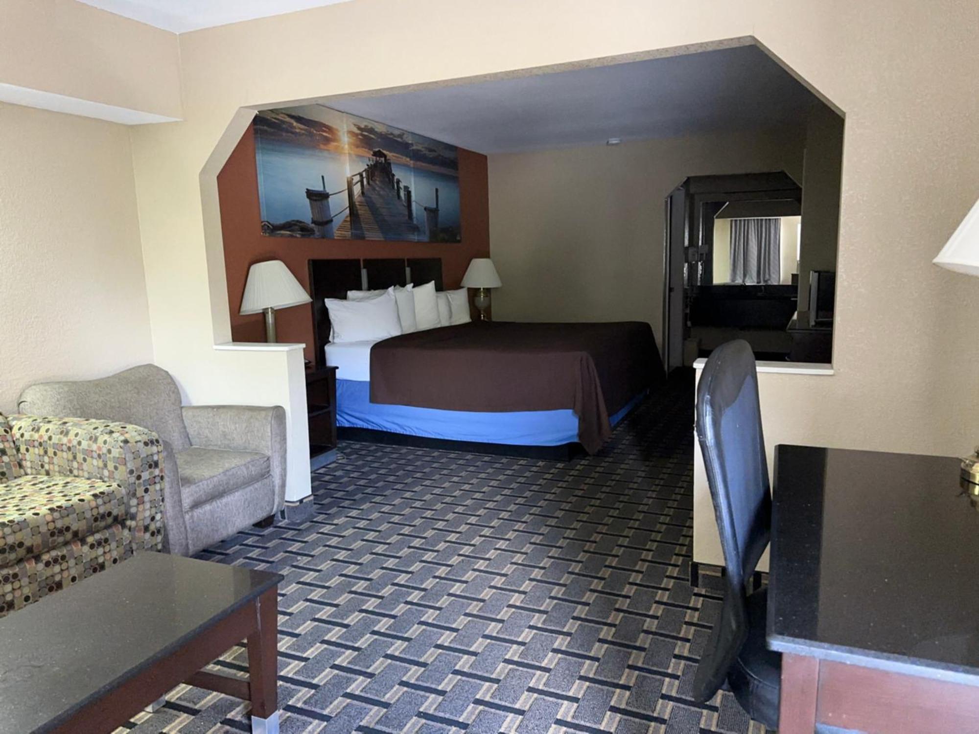 Days Inn & Suites By Wyndham Pine Bluff Eksteriør billede